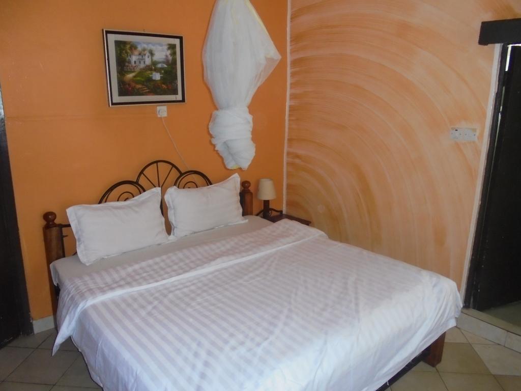 Angaza Guest House Найроби Екстериор снимка